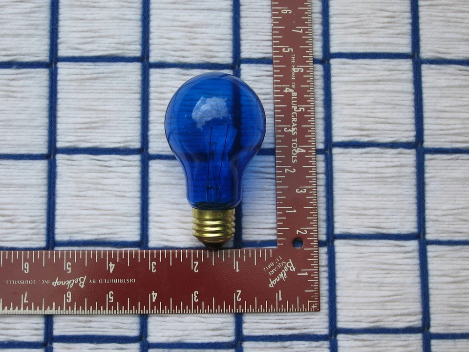 BOX of 4 NEW 25w COBALT BLUE transparent A19 PARTY LIGHT BULB 25 watt 25A19 sign - Image 2 of 4