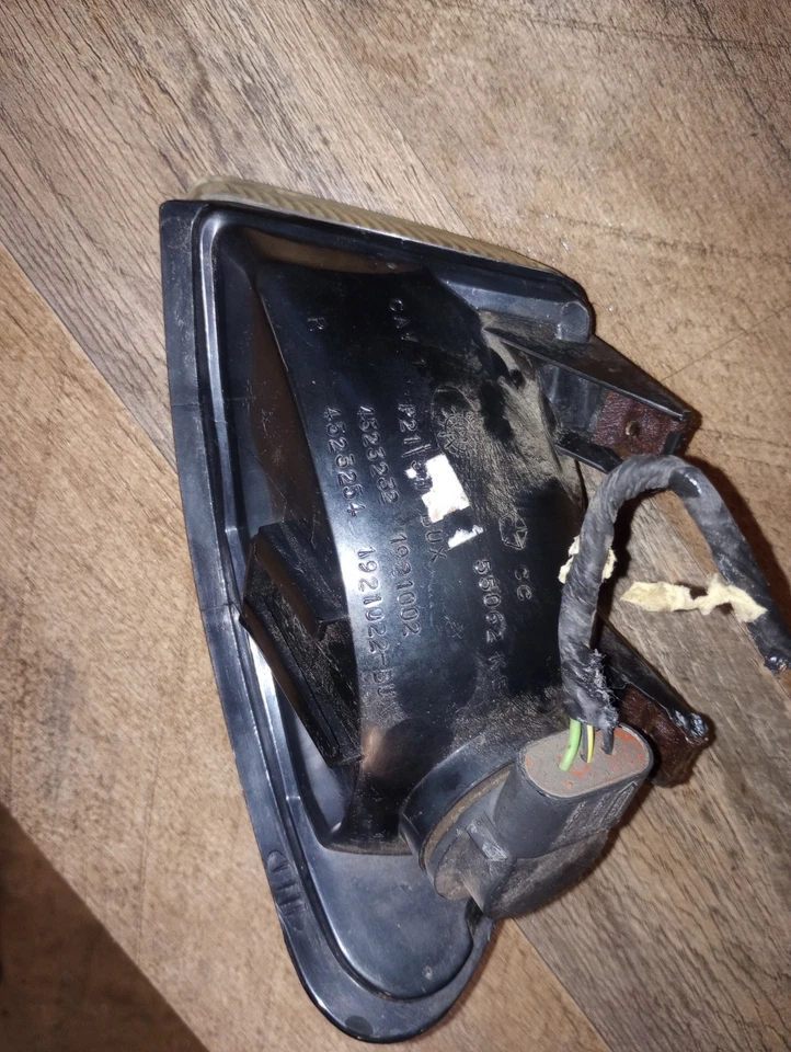 Dodge Daytona 1992-93 marcador lateral derecho/luz de esquina/lámpara de señal de giro  Foto 4 de 4