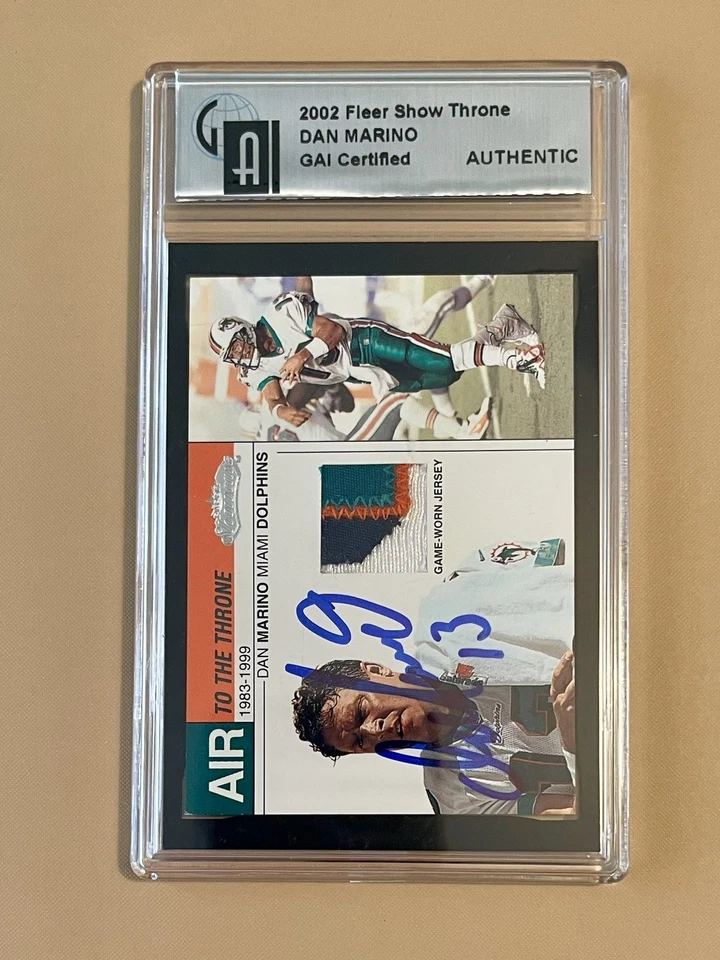 2002 FLEER SHOWCASE AIR TO THE THRONE DAN MARINO GAME WORN JERSEY & SIGNATURE - Image 4 of 4