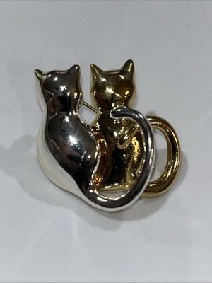 Pretty Gold & Silver Colored Cat Pin-Two Cats-So Cute,Excellent Condition