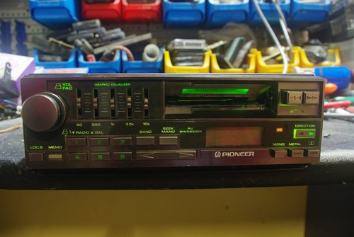 Radio de coche vintage PIONEER KEH-9300B con casete y EQUALIZADOR incorporado - Imagen 12 de 13