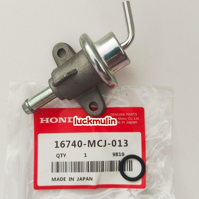 #ad NEW Fuel Pressure Regulator Fits Honda 2001 CBR929RR 2003 CBR954RR 16740 MCJ 013 $27.82