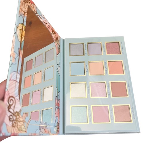 NEW Disney Princess CINDERELLA  - 12 Color Eyeshadow Palette With Mirror -Sealed - Picture 3 of 6