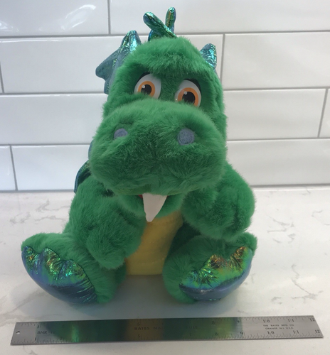 Juguete de peluche de colección Busch Gardens verde amarillo dragón alas iridiscentes - Imagen 11 de 11