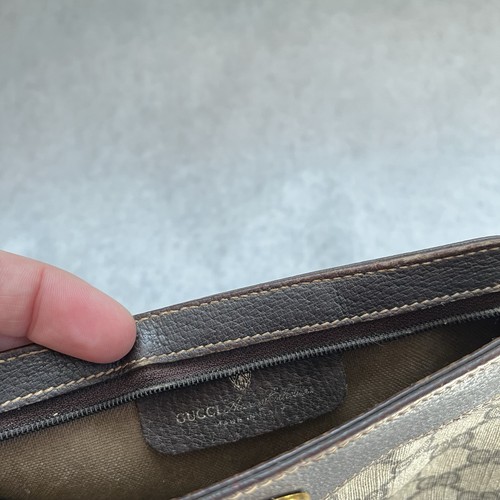 Cartera sin asas vintage GUCCI colección de accesorios pequeña marrón logotipo GG cuero PVC - Imagen 16 de 23