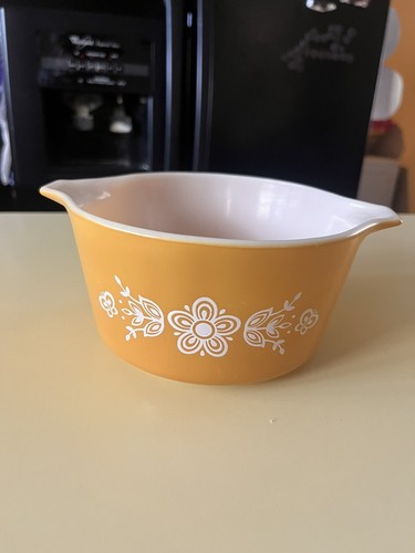 Cazuela vintage Pyrex Corning 473 oro mariposa sin tapa cuarto amarillo - Imagen 2 de 9