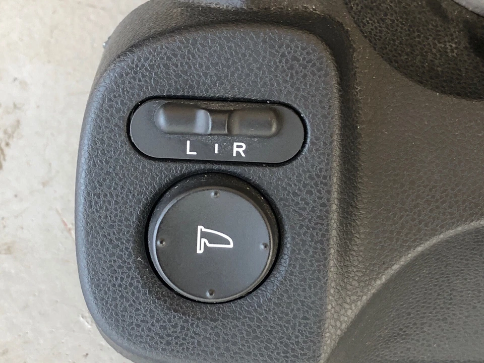 Cubierta del panel de embellecimiento del tablero del velocímetro Honda Fit 2009-2011 77200TF0G020 OEM Foto 3 de 4