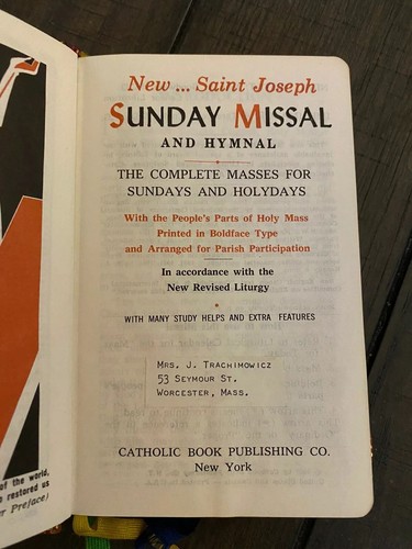 VINTAGE LEATHER BOUND NEW ST. JOSEPH SUNDAY MISSAL AND HYMNAL COPYRIGHT 1967 - Picture 4 of 5