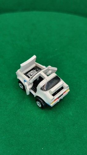 Micro Machines - White Camaro Deluxe Collection III 1990 - Picture 4 of 19