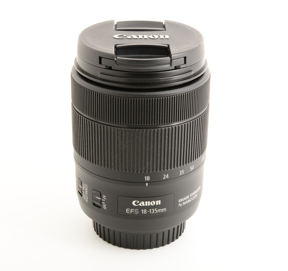 Near Mint] Canon EF-S 18-135mm 3.5-5.6 IS USM Zoom Lens with