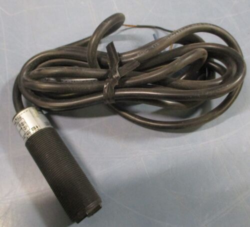 Telemecanique XUB-H083135 Photoelectric Sensor 062860 12-24VDC XUBH083135 - Picture 9 of 9