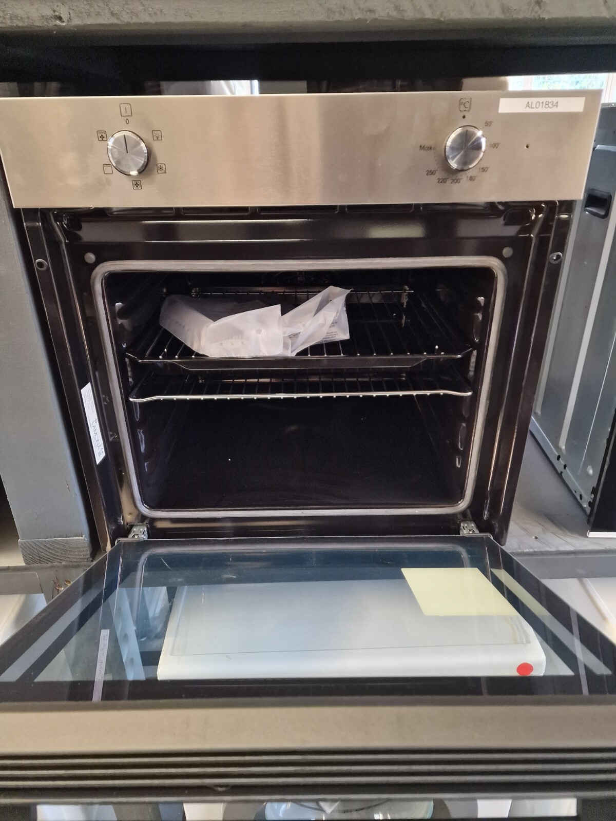 Lamona LAM3451 Built In Electric 60cm Stainless Steel Single Oven RRP