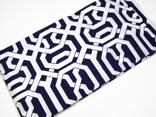 Funda de almohada Pottery Barn Terri algodón orgánico azul marino king falsa - Imagen 3 de 4
