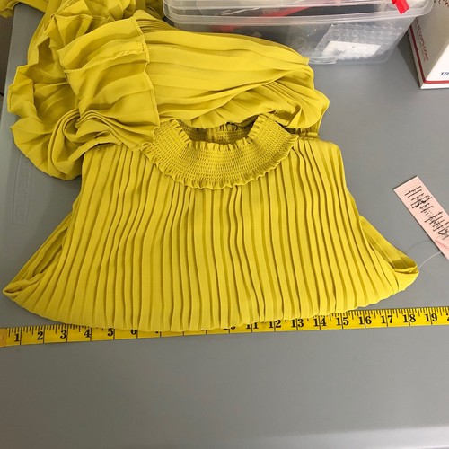 Nanette Lepore Women’s Smocked Neck Pleated Dress Size 2 Yellow Midi Flowy Fairy - Picture 10 of 13