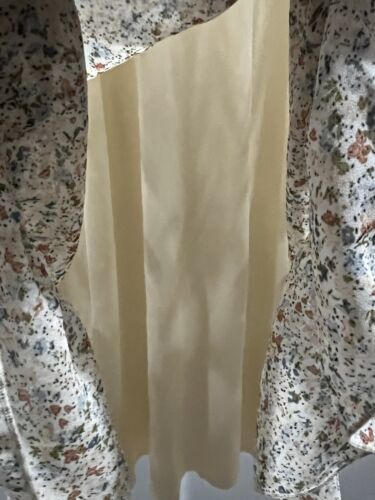 NWT Manydress Women’s Mini Dress Size M Ditsy Floral Beige Print Bell Sleeve NEW - Picture 11 of 19