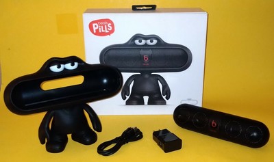 beats pill plus dude stand