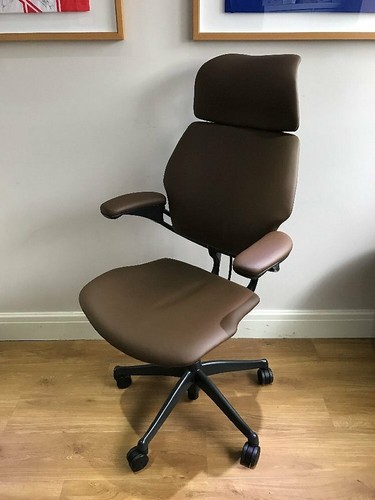TAN LEATHER HUMANSCALE FREEDOM ERGONOMIC OFFICE TASK CHAIR HEADREST - Picture 9 of 12