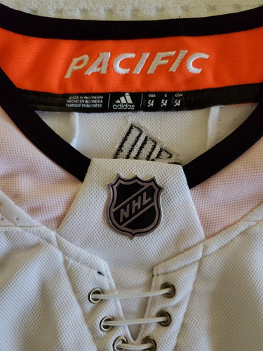 Conner McDavid All Star Jersey - 2018 - 54 - Adidas - Picture 3 of 6