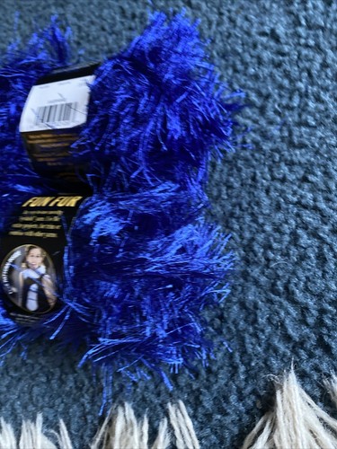 Lion brand yarn Fun Fur Eyelash sapphire 9813 Set Of 2 Italy - Picture 3 of 5