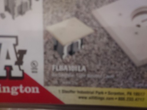 Arlington FLBA101LA Mandorla leggera scatola da pavimento regolabile - Foto 4 di 12