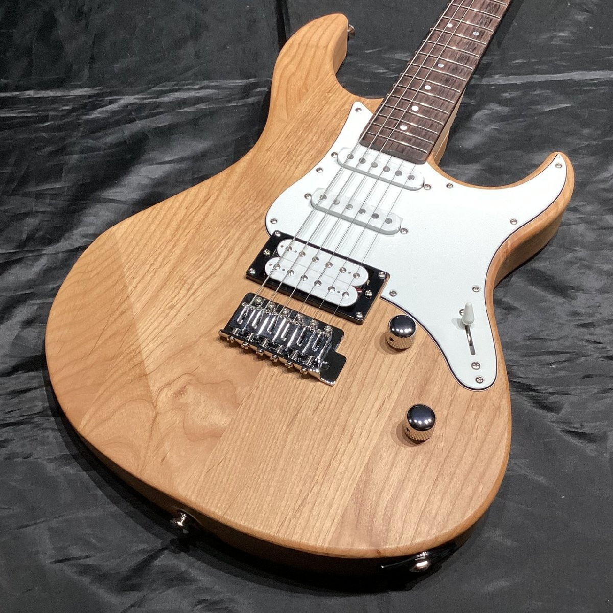 YAMAHA PACIFICA PAC112V YNS ナチュラル Yamaha Pacifica PAC112V Electric Guitar – Andy's Music