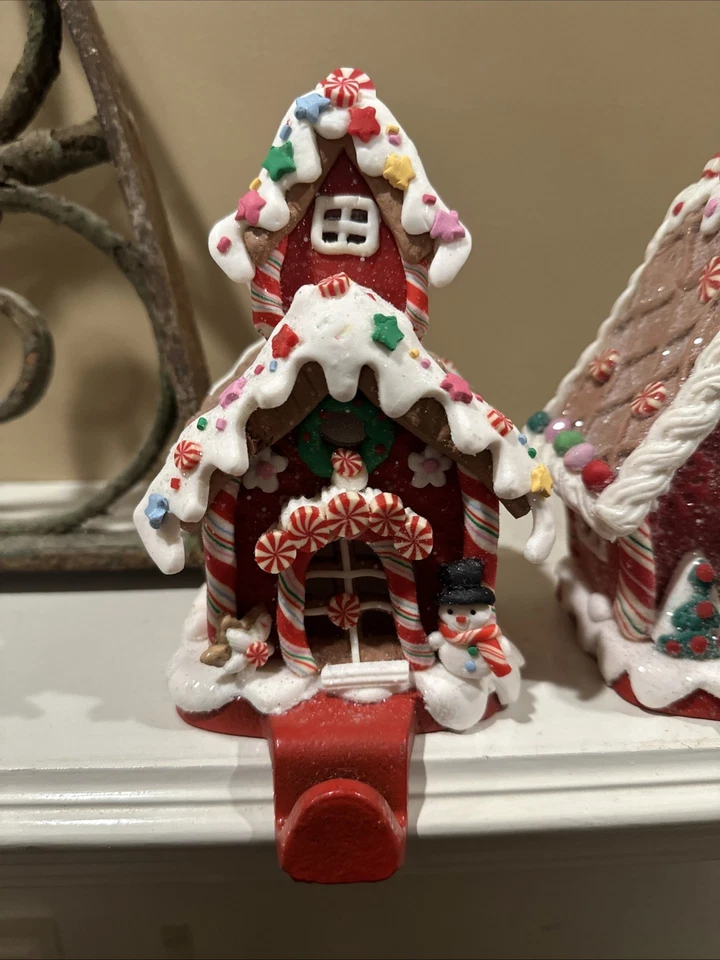 Raro Juego de 4 Perchas para Medias Casa de Pan de Jengibre Vacaciones Soporte para Medias Nuevo Foto 2 de 4