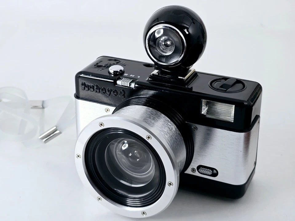 🌸[MINT] Lomography Fisheye 2 Black Compact 35mm Film Camera From JAPAN - Image 2 of 4