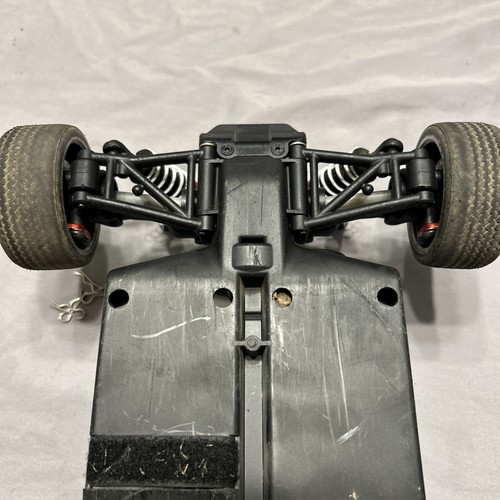 KYOSHO FAZER MK2 1969 CHEVY CAMARO Z/28 1/10 RC CAR WITH GENS ACE BATTERY - Picture 19 of 19