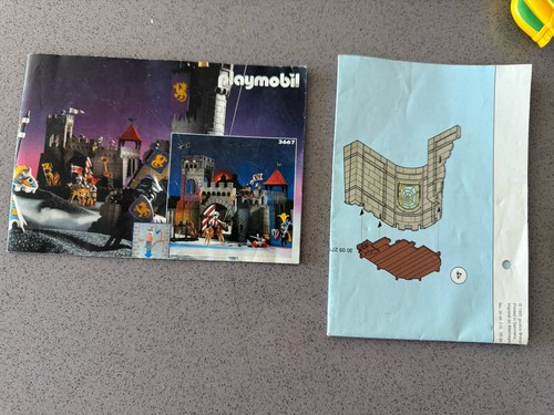 VINTAGE Playmobil Large Mixed Toy Lot Partial Sets Figures Accessories Assorted - Picture 11 of 12