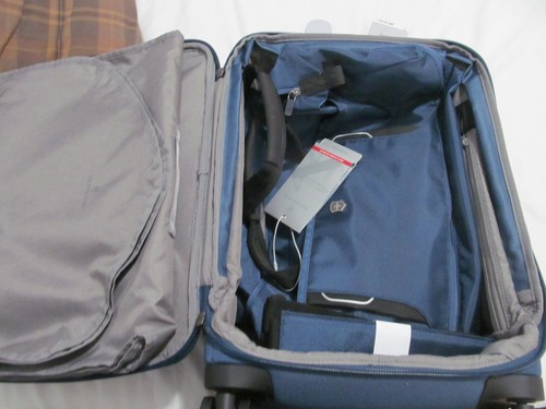 Victorinox Werks Blue Luggage Carry On Spinner & Expandable Duffle-USB Port, NWT - Picture 14 of 23