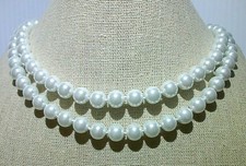 VINTAGE WHITE FAUX PEARL GLASS BEADS NECKLACE 33  LONG