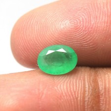 0.95 Ct Certified Natural Emerald Zambia Oval Cut 7.5x6 MM Loose Gemstone