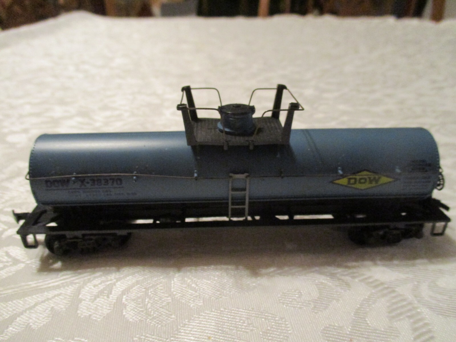 Picture 2 of 5