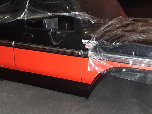 Traxxas TRX4 79' Bronco Body 1/10 Scale Black with Red trim - Picture 18 of 23