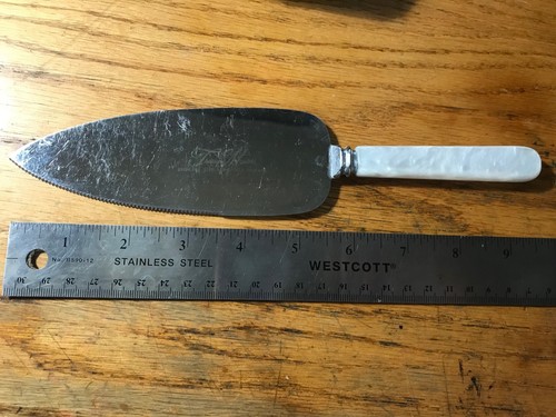 TREASURE MASTER Cake Cutting Knife / Dessert Server Silverplate Pearl Handle K-1 - Picture 4 of 7