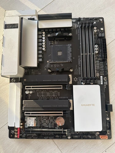 GIGABYTE B550 VISION-D DP HDMI AMD AM4  Motherboard Working