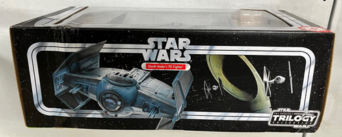STAR WARS DARTH VADER'S TIE FIGHTER W/ FIGURE 2004 Trilogy Collection - Picture 4 of 7