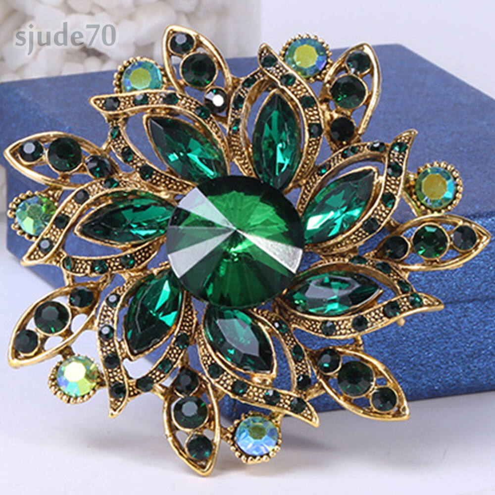 Vintage Crystal Flower Brooch Pin Gold Tone Rhinestone