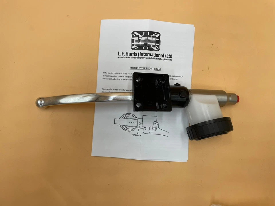 TRIUMPH FRONT MASTER CYLINDER ASSEMBLY 60-7163 750 TR7 T140 U.K. MADE 1979 -1982 - Image 3 of 4