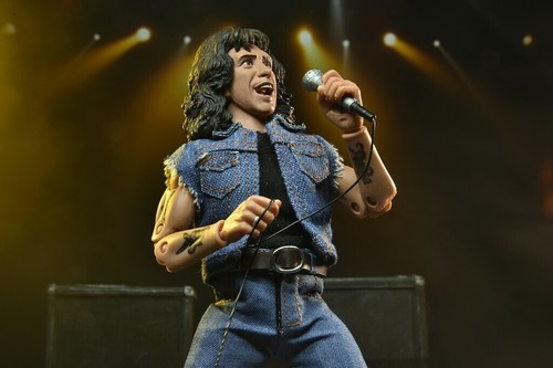 AC/DC: HIGHWAY To HELL – Bon Scott CLOTHED 8″ Action Figure 20 cm NECA - Imagen 10 de 14