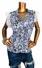 Adrienne Vittadini L Top Stretch Floral Short Cap Slvs Blouse Low V Cut Logo