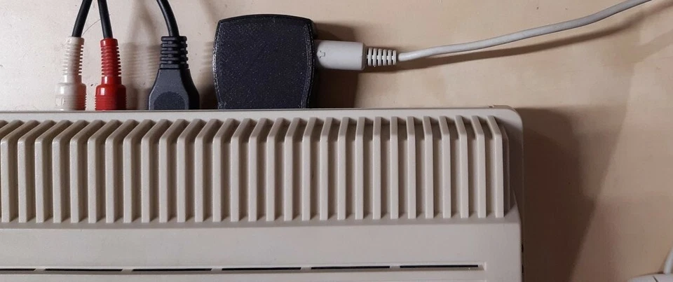 Mouse (restaurato) PS2 con adattatore (nuovo) per Amiga (PS2 Amiga Mouse) - Immagine 3 di 3