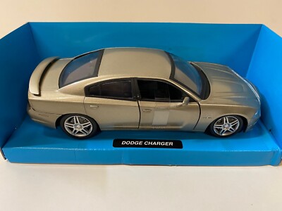 Dodge Charger Silbergold 1/24 1:24  Modell Modellauto New Ray