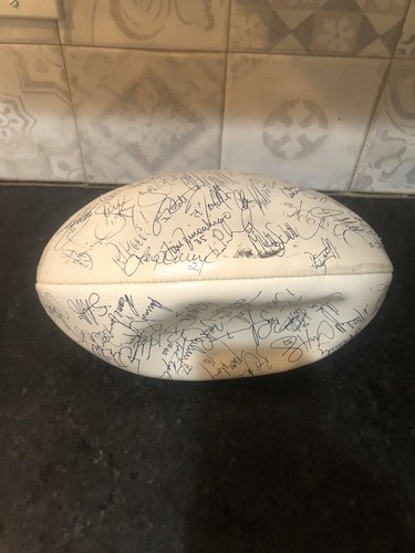 Sherrin vintage football black and white with signatures - Picture 8 of 11