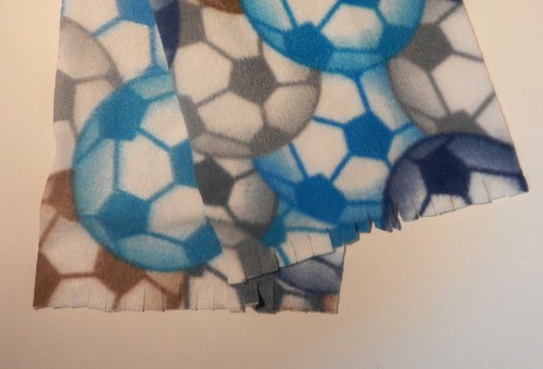 Womens Scarf Soccer Ball Pattern Acrylic Fleece Soft Warm Cowl New Handmade - Picture 8 of 12