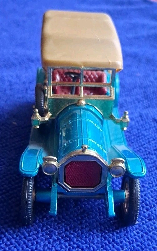 Picture 3 of 13