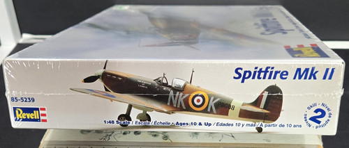 Revell Spitfire MkII 85-5239 Skill Level 2 1/48 Scale Model Kit SEALED! - Picture 2 of 4