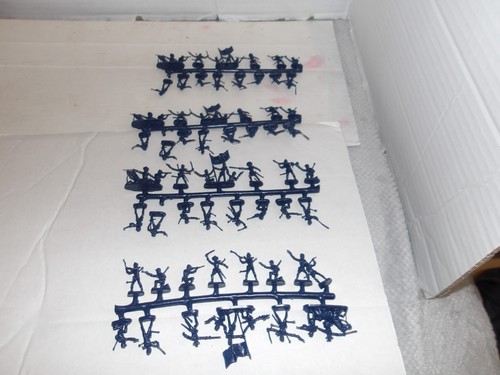 ATLANTIC HO/OO SET 1011 FAR-WEST STORY GENERAL CUSTER.72 FIGURES NO BOX SEE DESC