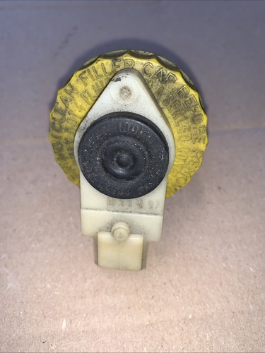 Alfa Romeo 156 147 TS 1.6 1.8 2.0 GT oil Brake level tank plastic Reviser sensor - Picture 2 of 4
