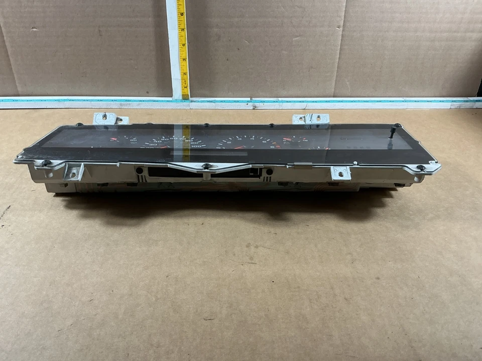 1992 Oldsmobile Cutlass Supreme спидометр приборной панели 100K миль - Изображение 3 из 4